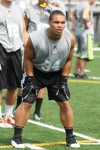 2012_Chicago_RB_Kendrick_Foster_Stance (2)
